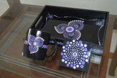 resin-tray-with-mugs